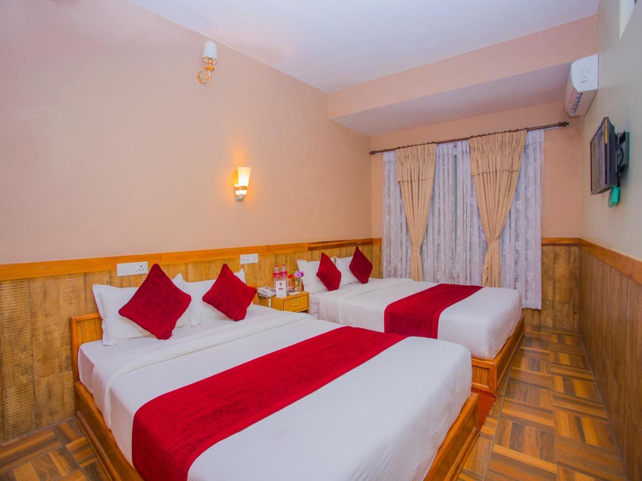 Grand Shivalaya Hotel And Restro Pokhara Zewnętrze zdjęcie