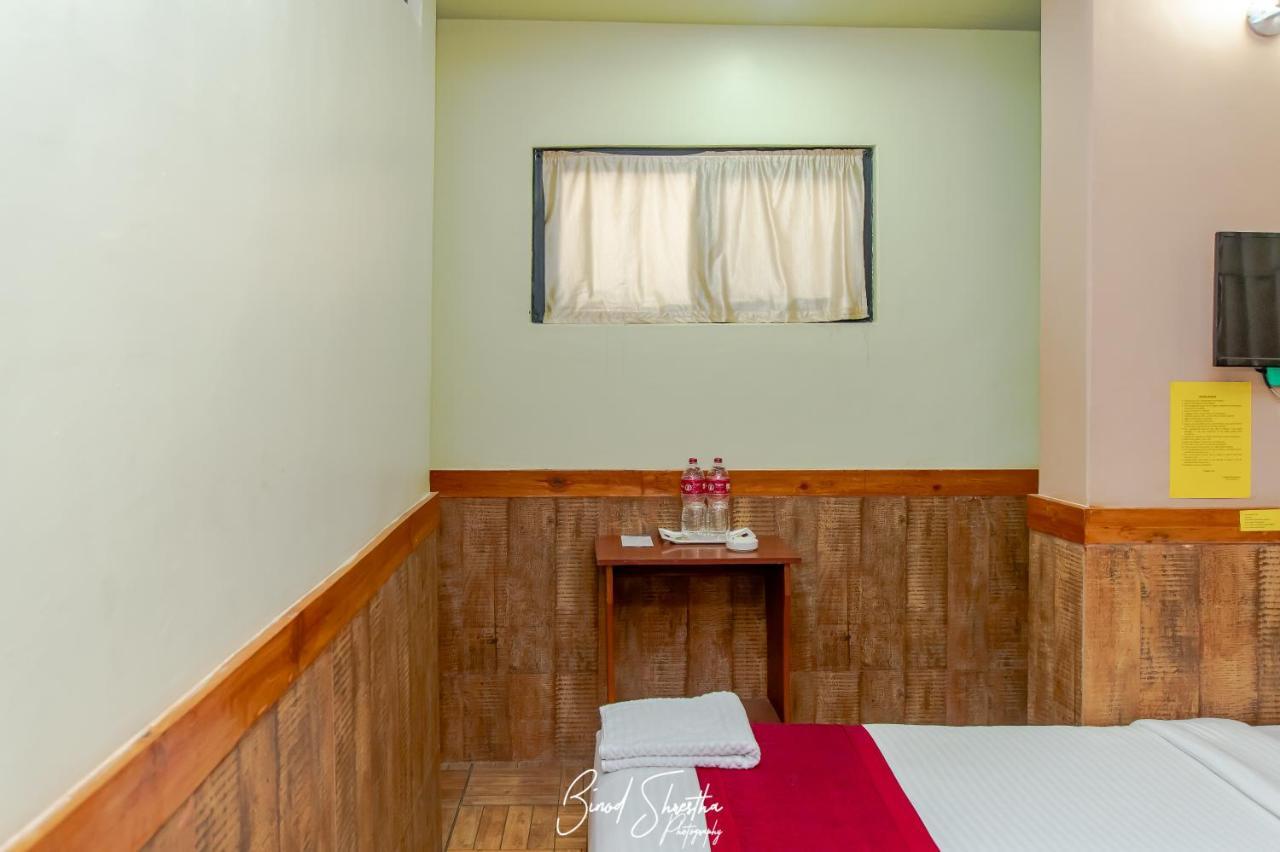 Grand Shivalaya Hotel And Restro Pokhara Zewnętrze zdjęcie