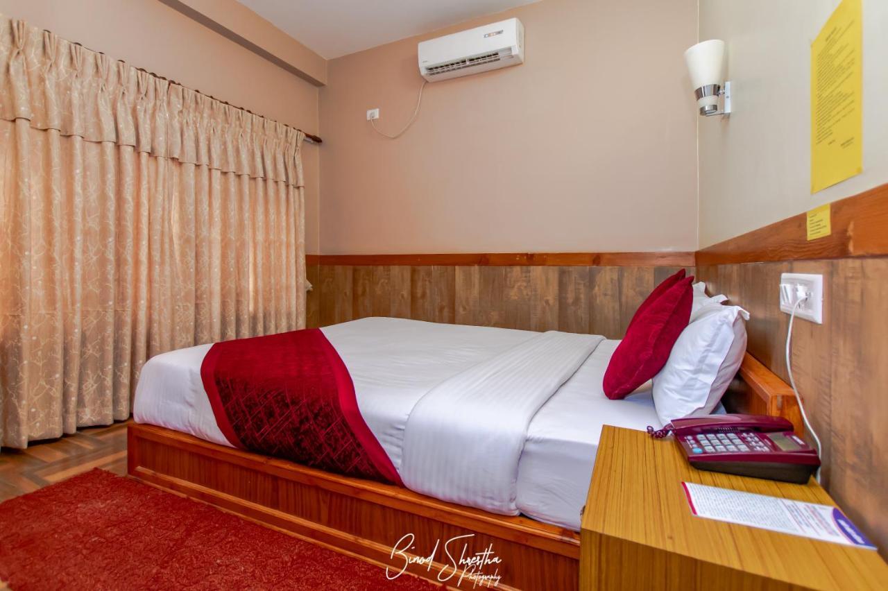 Grand Shivalaya Hotel And Restro Pokhara Zewnętrze zdjęcie
