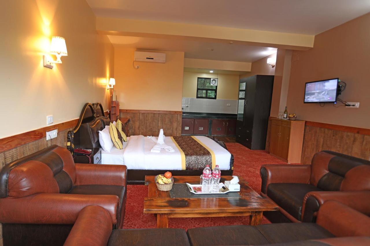 Grand Shivalaya Hotel And Restro Pokhara Zewnętrze zdjęcie