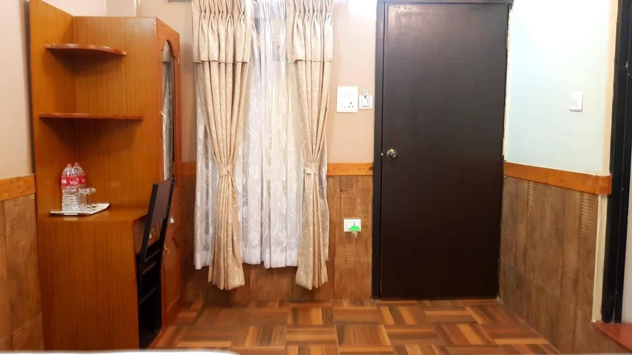 Grand Shivalaya Hotel And Restro Pokhara Zewnętrze zdjęcie